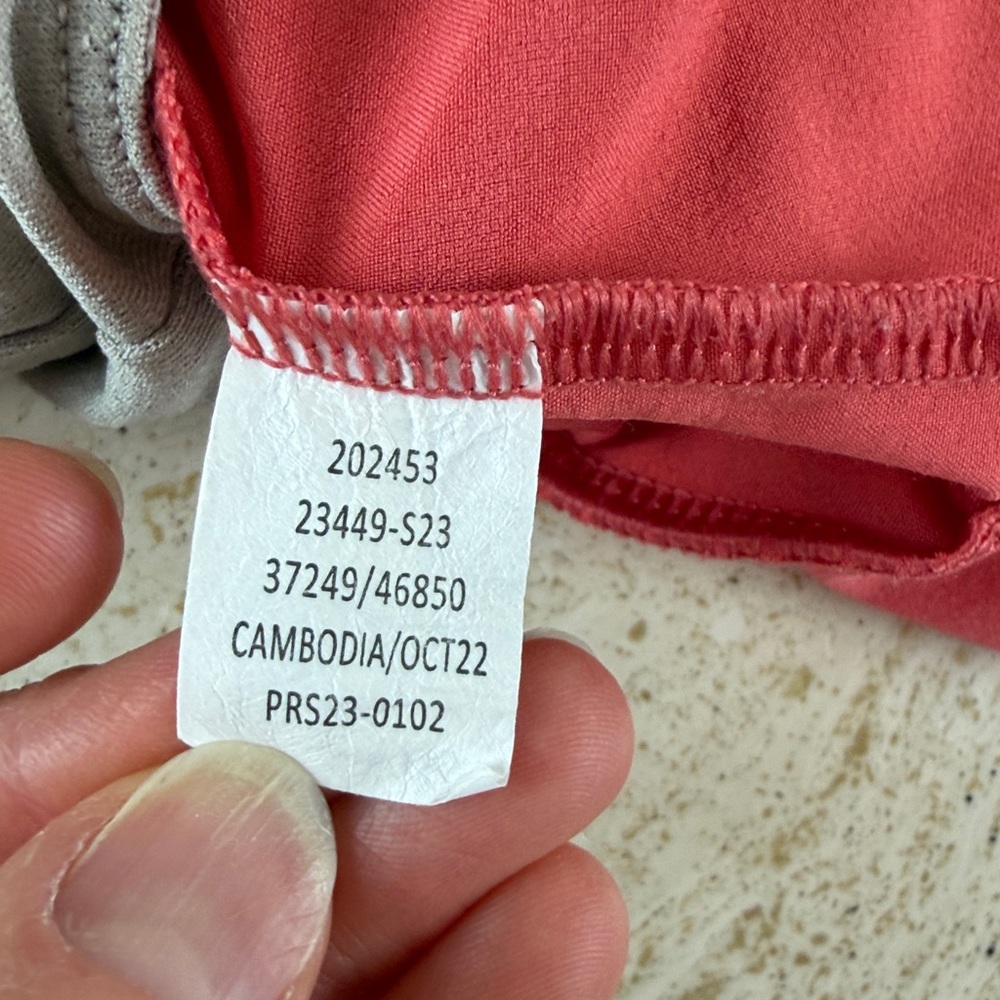 REI CO-OP Women's Coral Shorts size medium - Picture 13 of 14